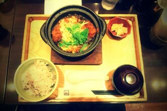 大戸屋で定食をがっつりいただきました。