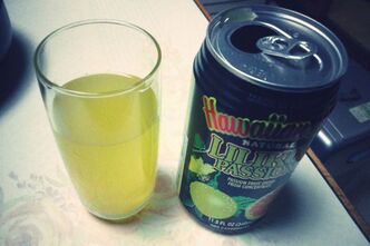 パッションフルーツのジュースを飲んでみた