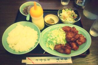 久しぶりにランチタイムにランチを食べました