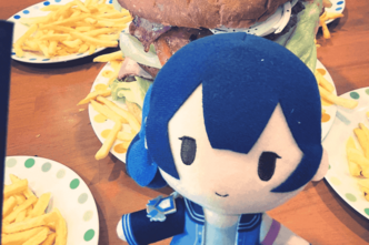 サイズ感がバグってるハンバーガー
