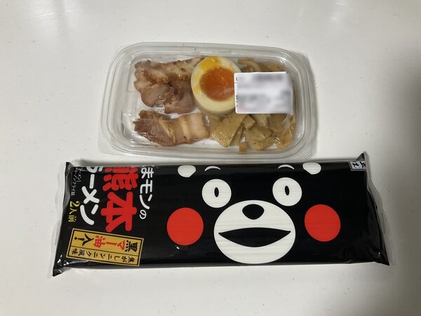 熊本ラーメンとトッピングの具