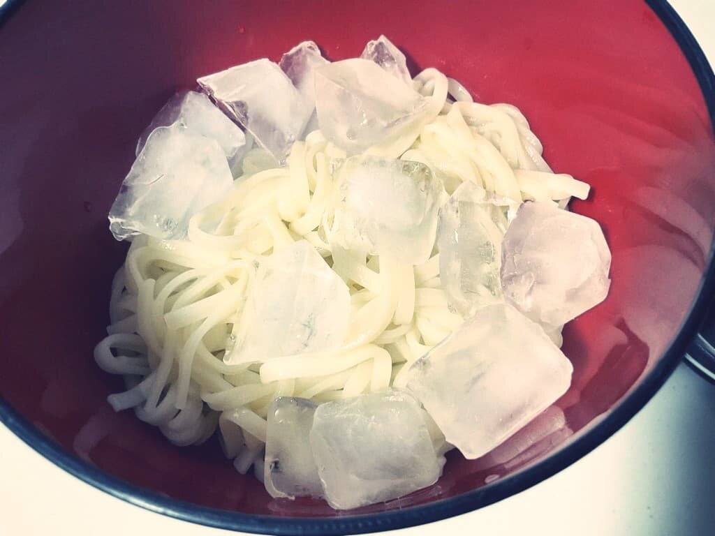 冷やしうどんを食べながら、人生の残り時間を考える