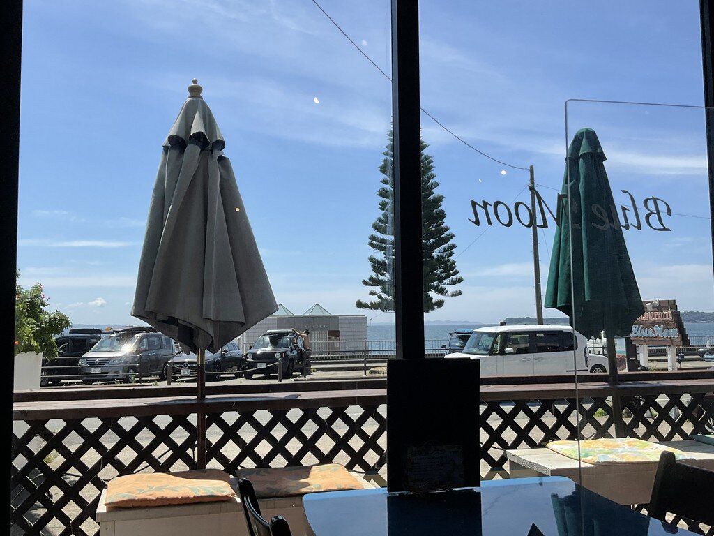 I had pancakes at a restaurant by the see.