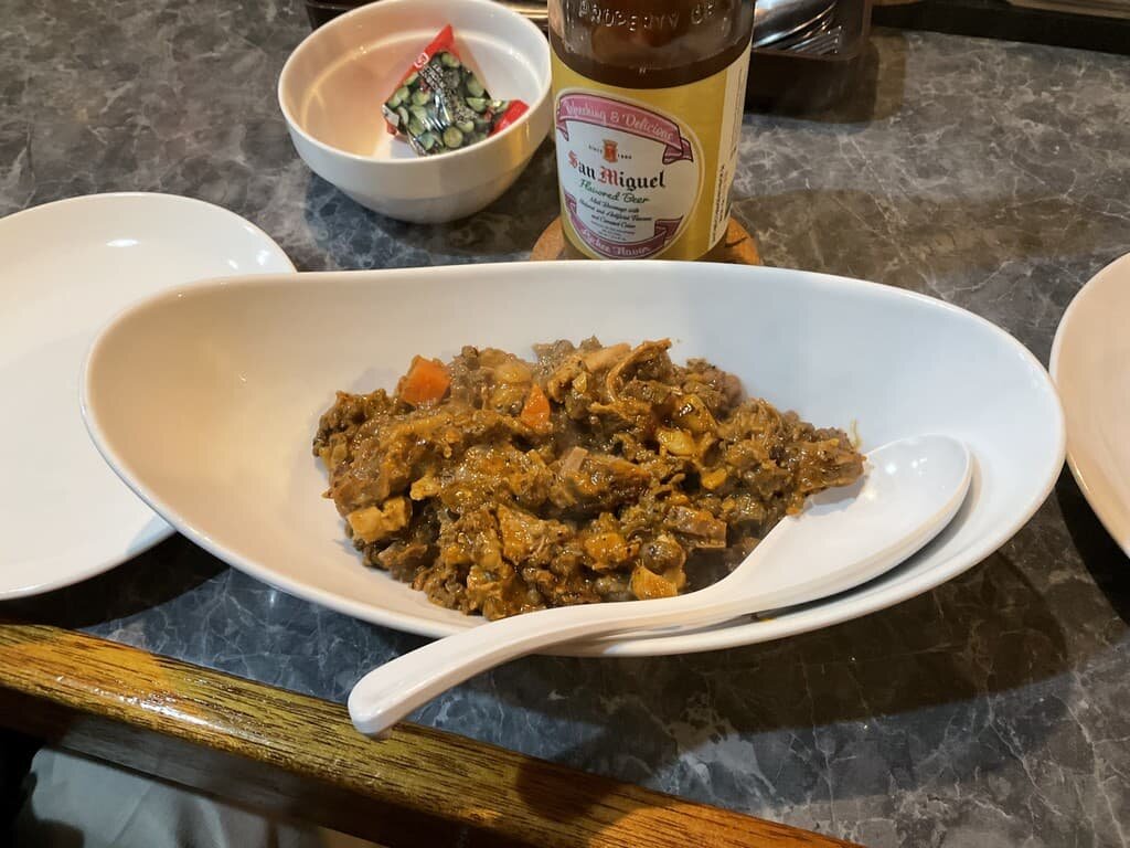 I ordered filipino foods I had never tried before.